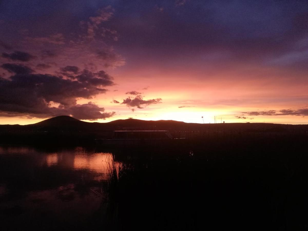 Titicaca Hostel Puno Bagian luar foto